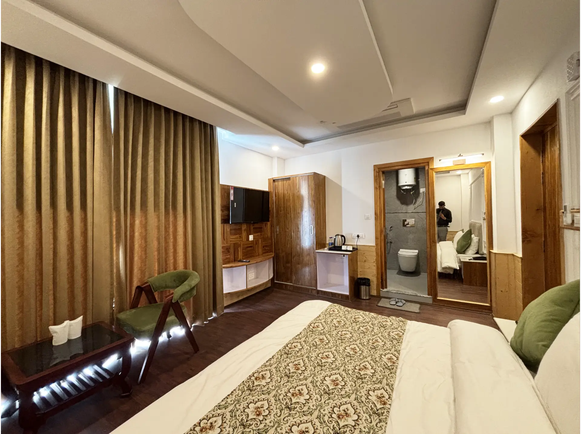 Rudra_Grand_Image_Gallery_08